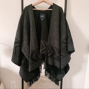 AE Poncho